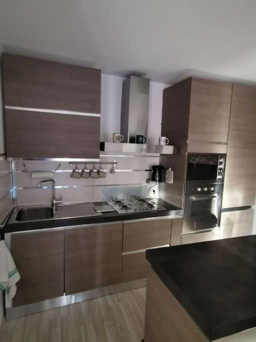 Apartamento Il Nido Dell'Artista Pietrasanta Exterior foto